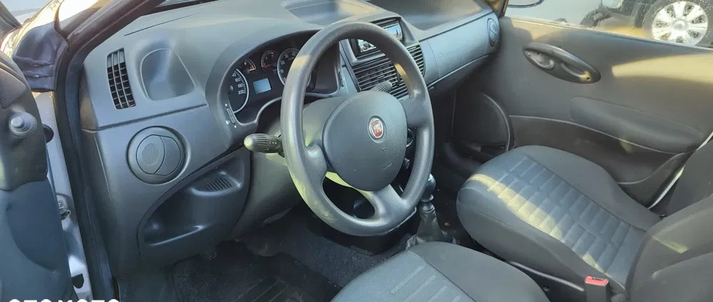 Fiat Punto cena 9000 przebieg: 99000, rok produkcji 2008 z Zambrów małe 56